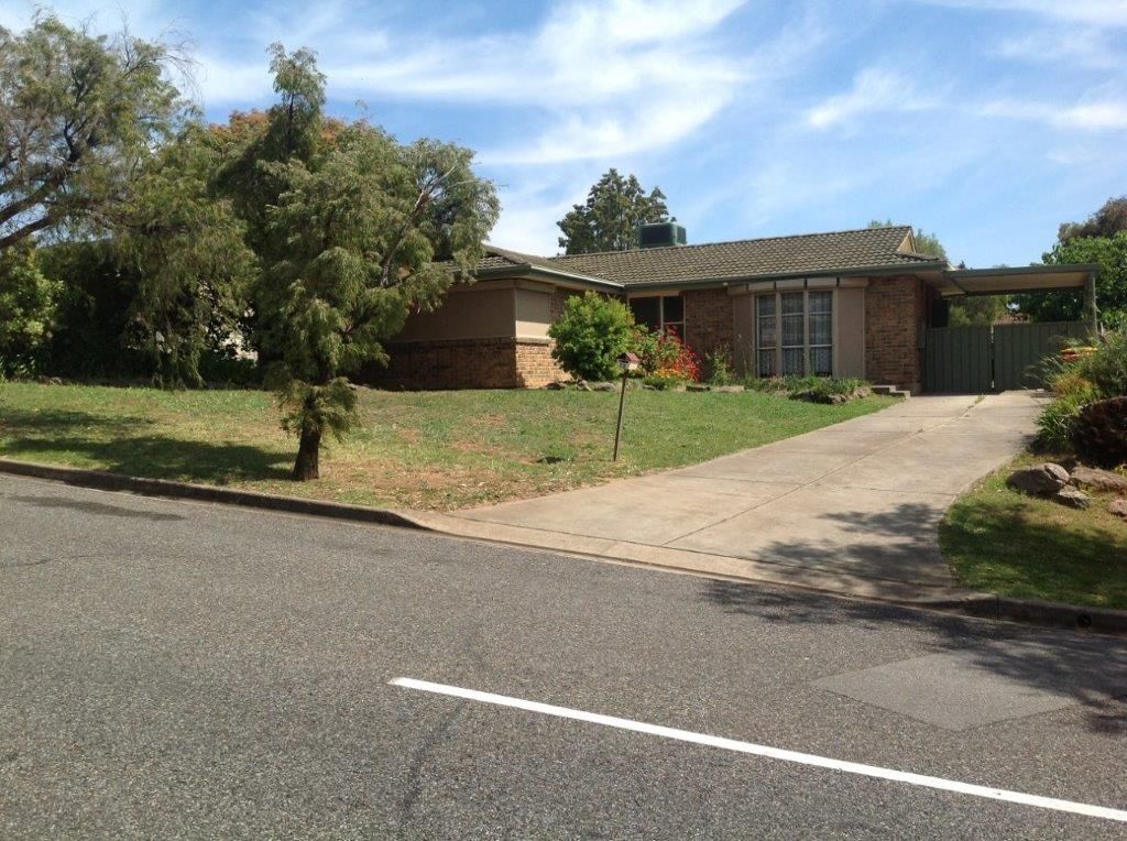 4 bedrooms House in 72 Noritake Road MODBURY HEIGHTS SA, 5092