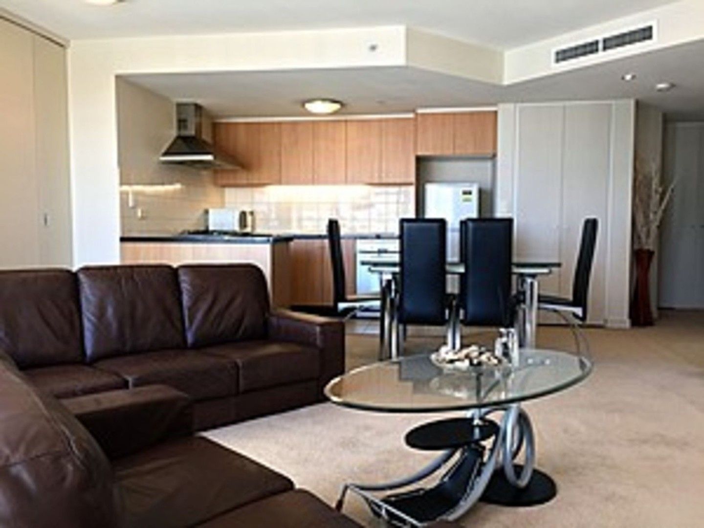 1111/7981 Berry St, North Sydney NSW 2060 Apartment For Rent 830