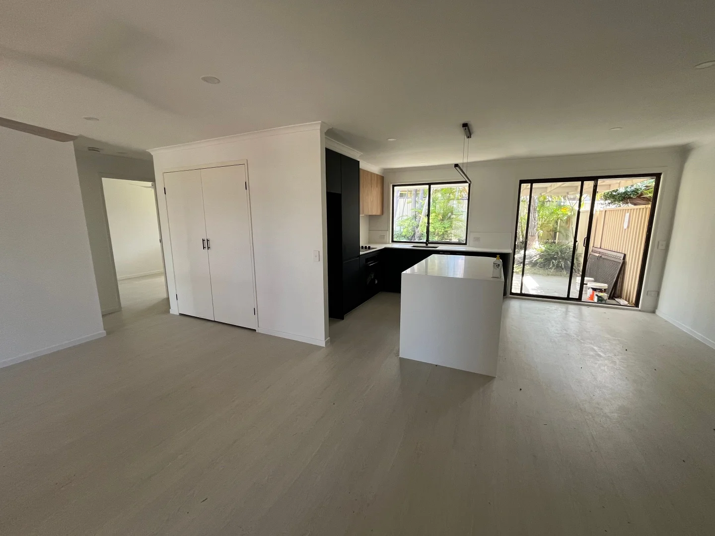 Additional image 5 of UNIT 2/218 Olsen Avenue, Arundel QLD 4214