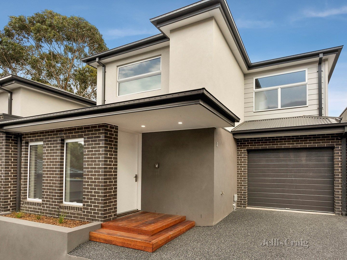 2/21 Hillside Grove, Airport West VIC 3042, Image 0