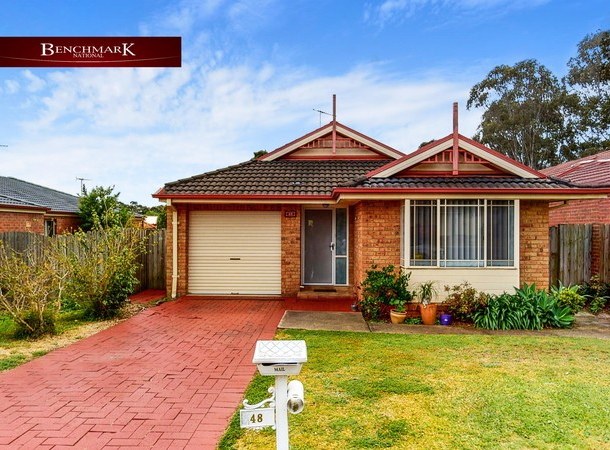 48 Lyndhurst Court, Wattle Grove NSW 2173