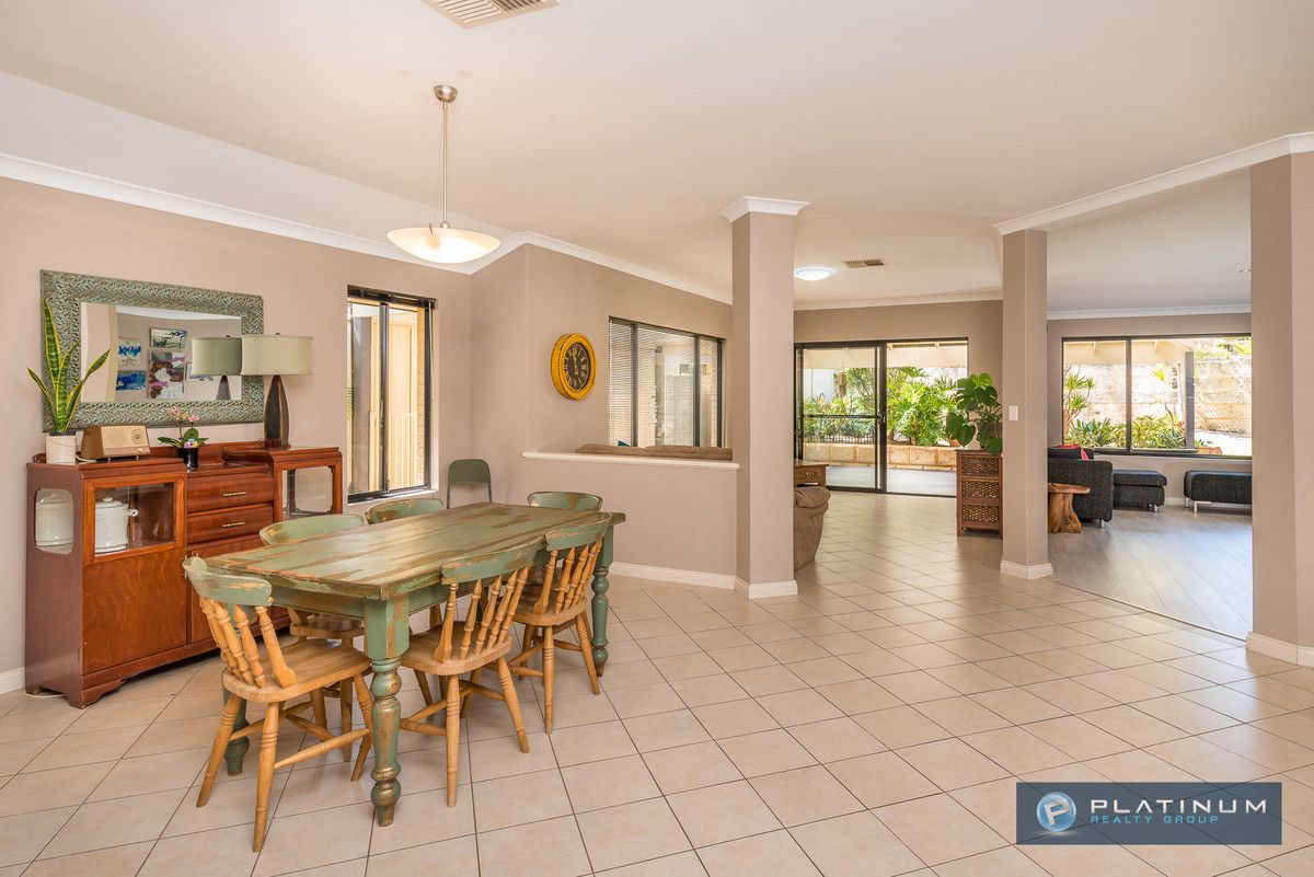 66 Cheriton Drive, Carramar WA 6031, Image 2