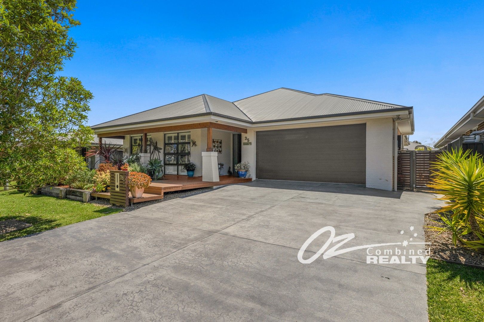 35 Summercloud Crescent, Vincentia NSW 2540, Image 0