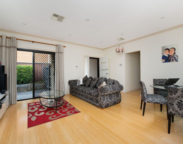 2/13 Napier Crescent, North Ryde NSW 2113