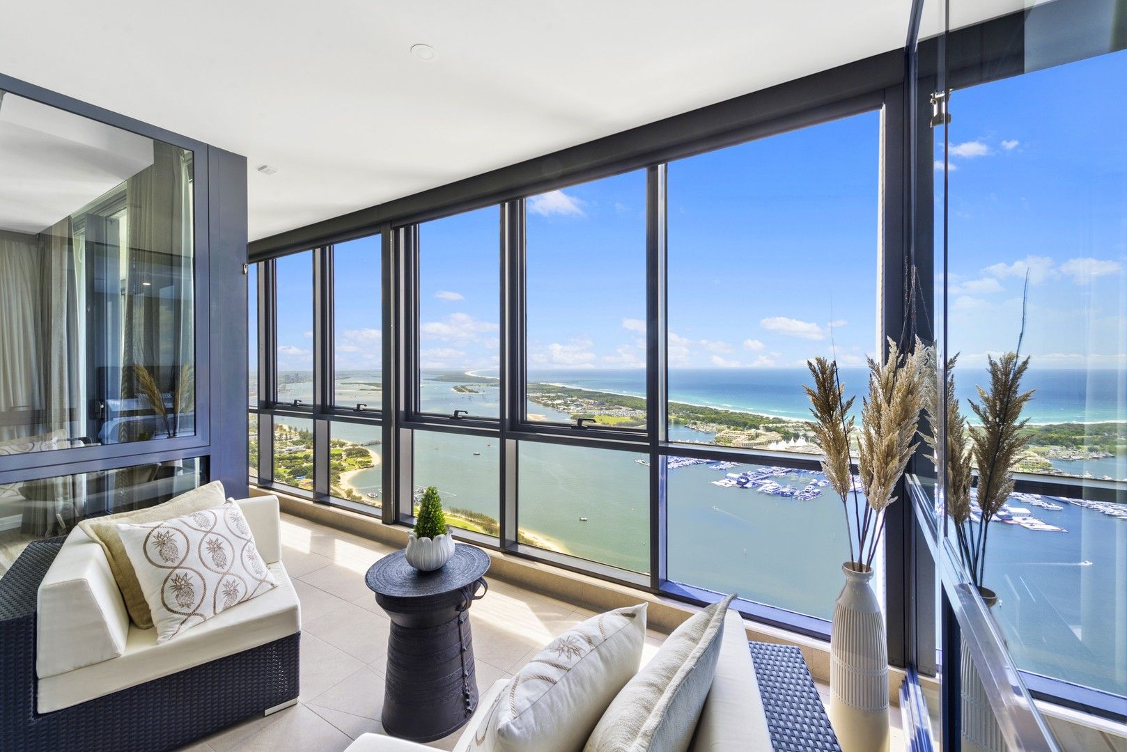 5208/2 Como Crescent, Southport QLD 4215 Domain