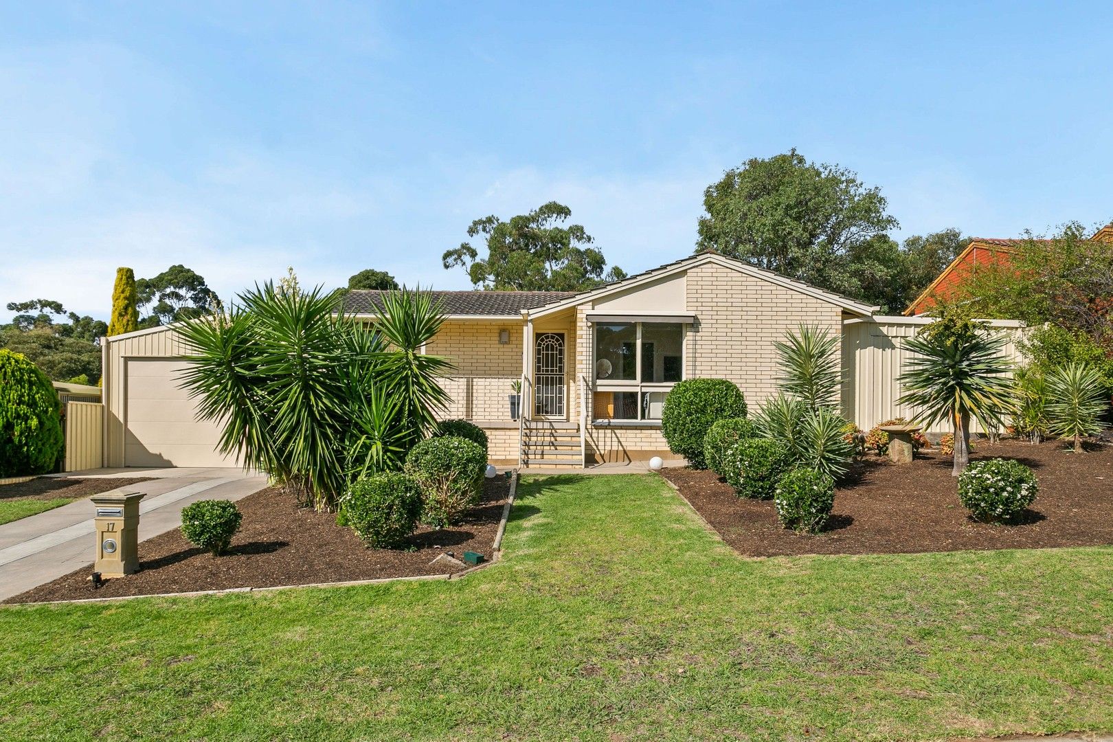 17 Pennant Street, Aberfoyle Park SA 5159, Image 0