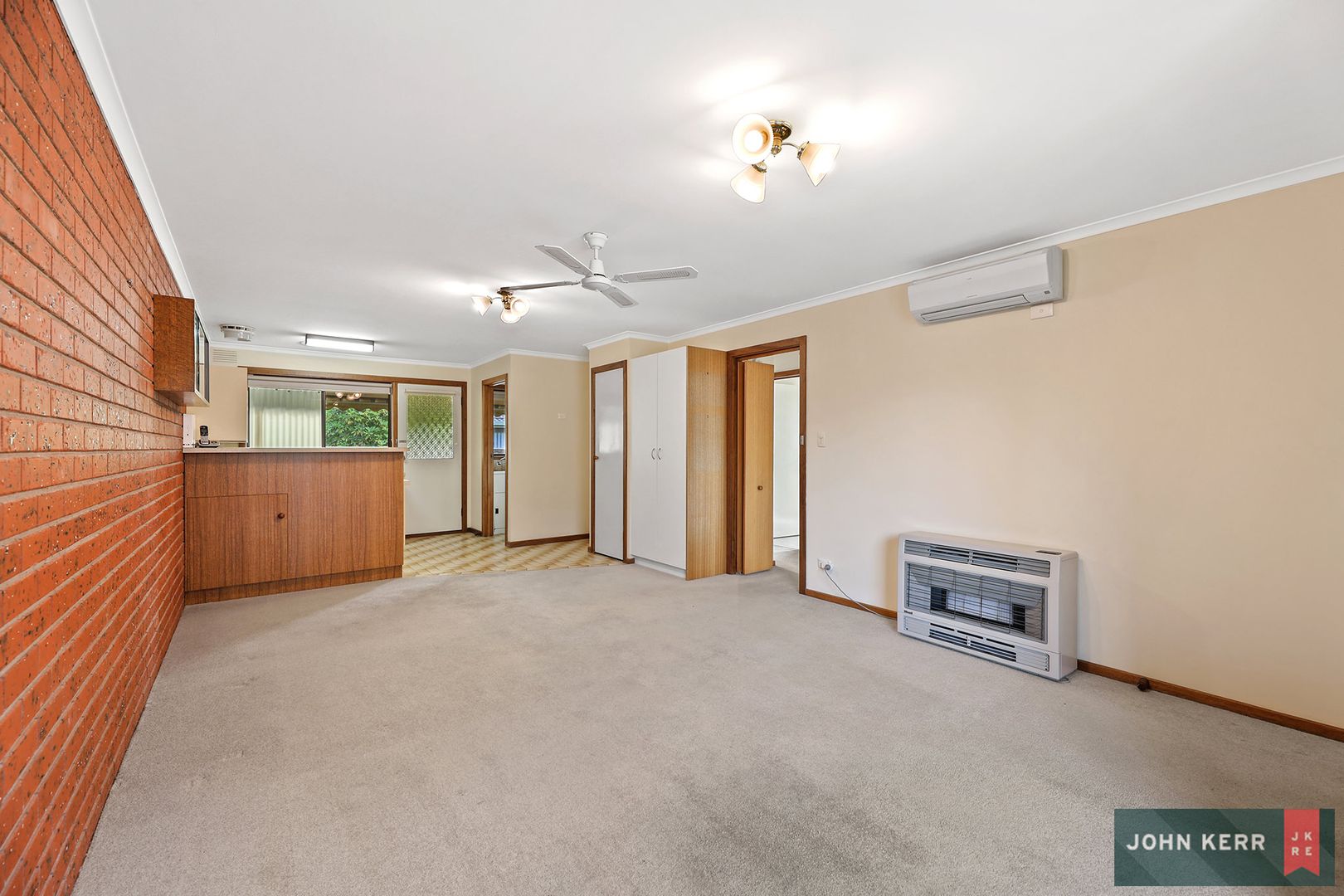 4/11 Paull Court, Moe VIC 3825, Image 2