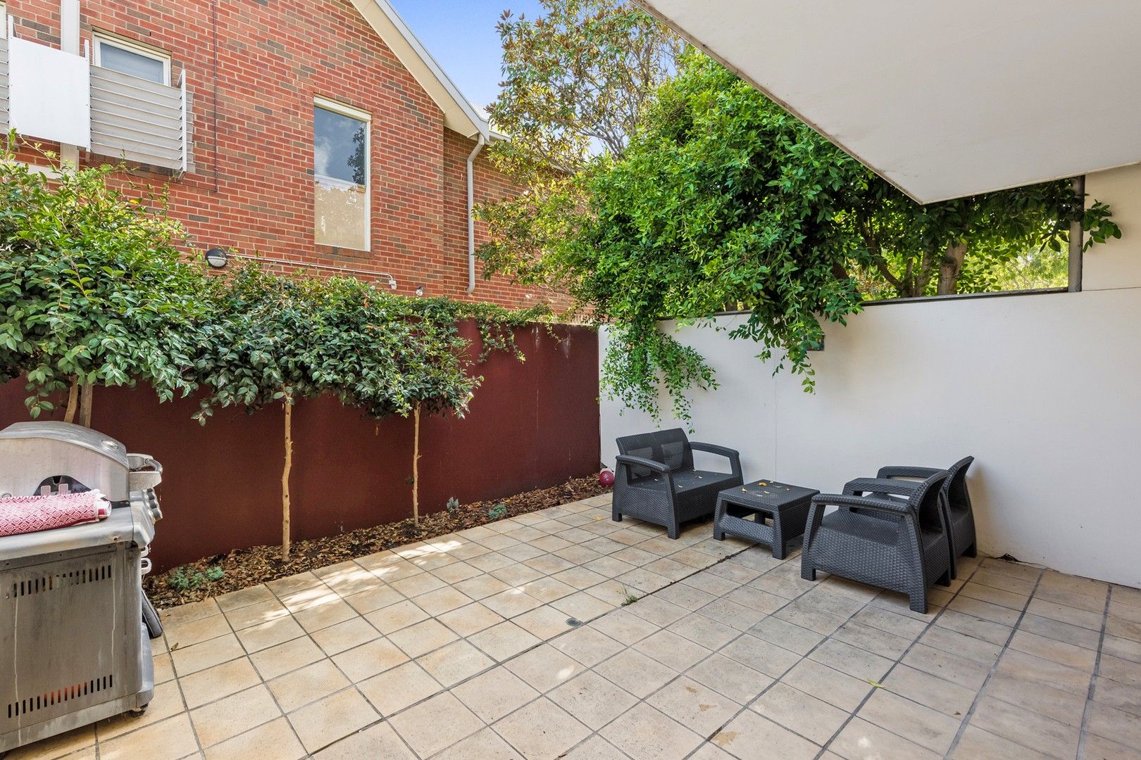 3 bedrooms Townhouse in 103b Henry Street WINDSOR VIC, 3181