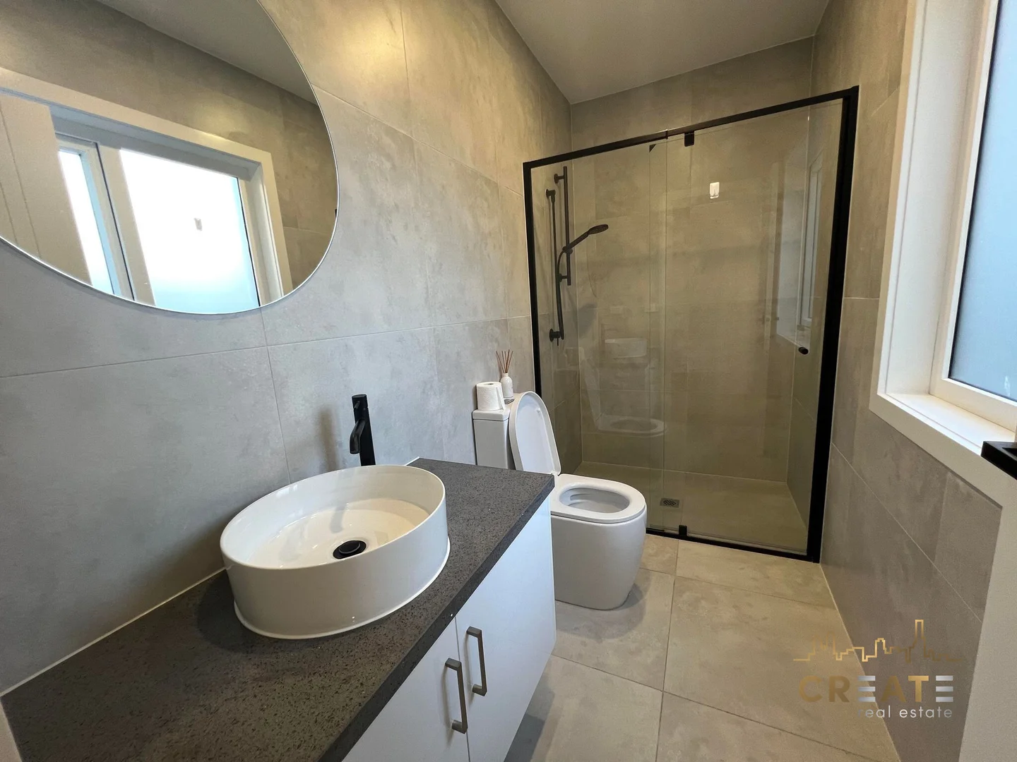 Additional image 7 of 2/37 Pennell Avenue, St Albans VIC 3021