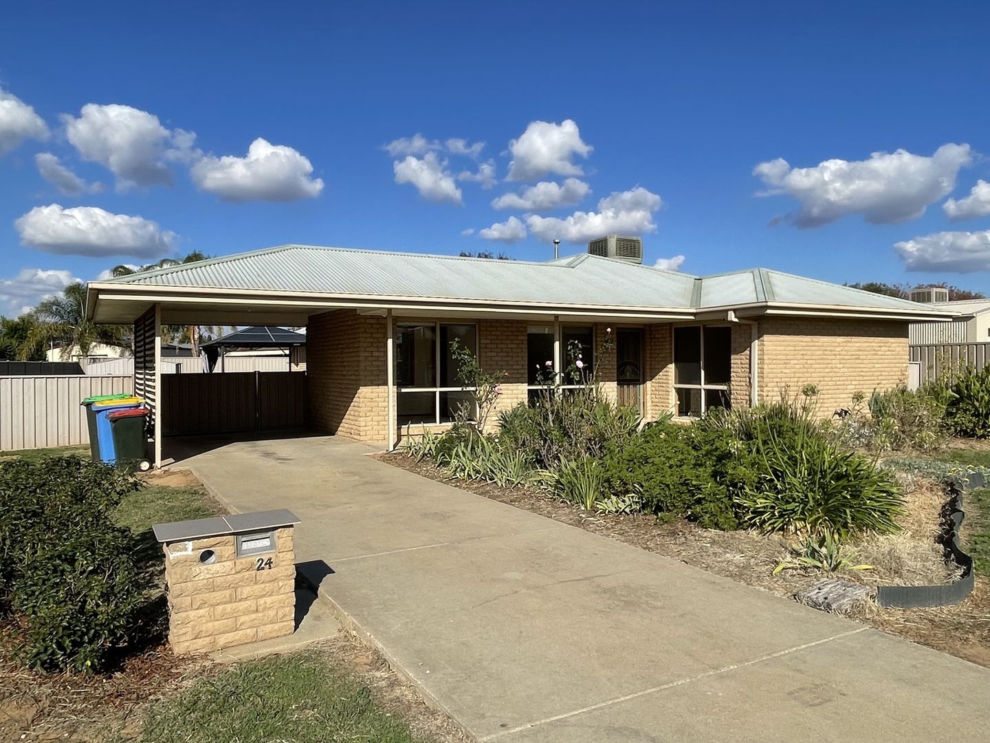 24 Russell Street, Numurkah VIC 3636, Image 2