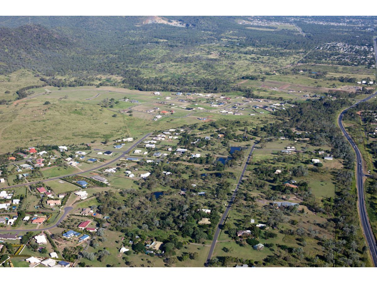 Stage 4 Paramount Park, Rockyview QLD 4701, Image 2