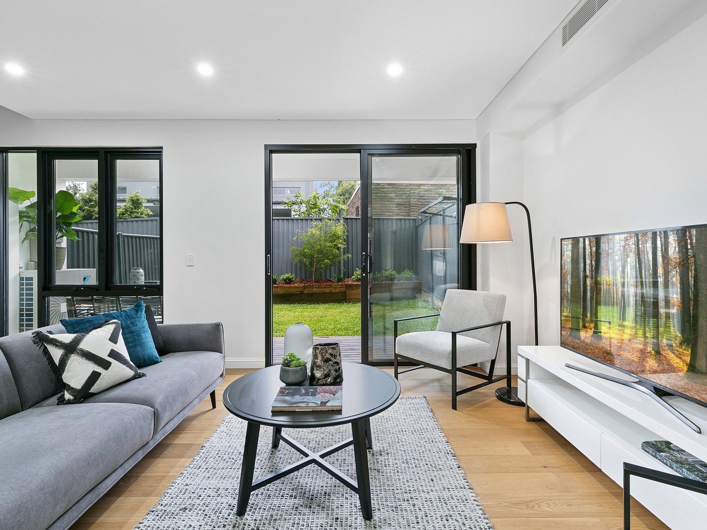 3 bedrooms Townhouse in 9/147-151 President Avenue MIRANDA NSW, 2228