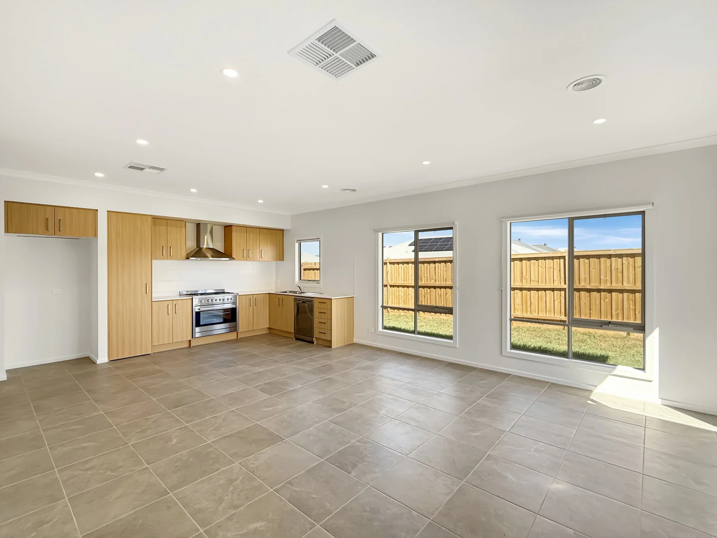 Additional image 5 of 18 Brim Crescent, Eynesbury VIC 3338