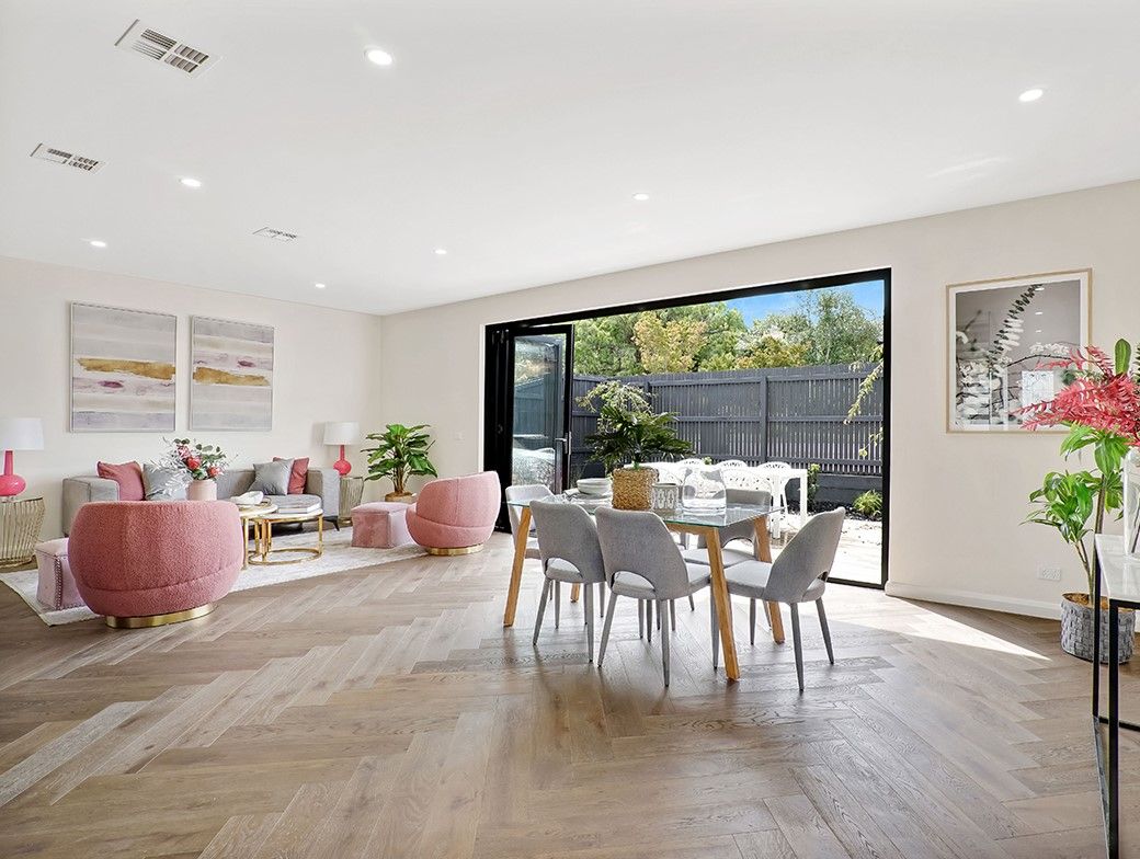 4 bedrooms House in 25 MILLICENT AVENUE BULLEEN VIC, 3105