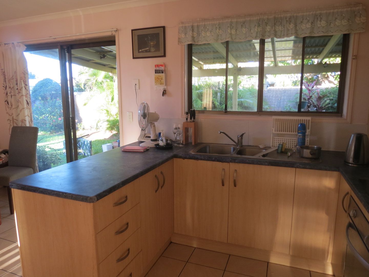 4 Heran Court, Urangan QLD 4655, Image 1