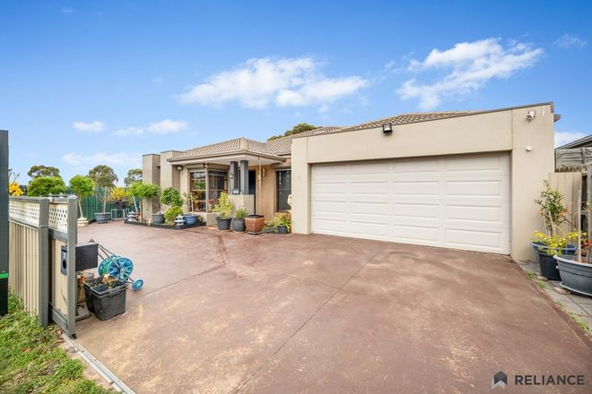 Picture of 2 Sandstock Place, BROOKFIELD VIC 3338