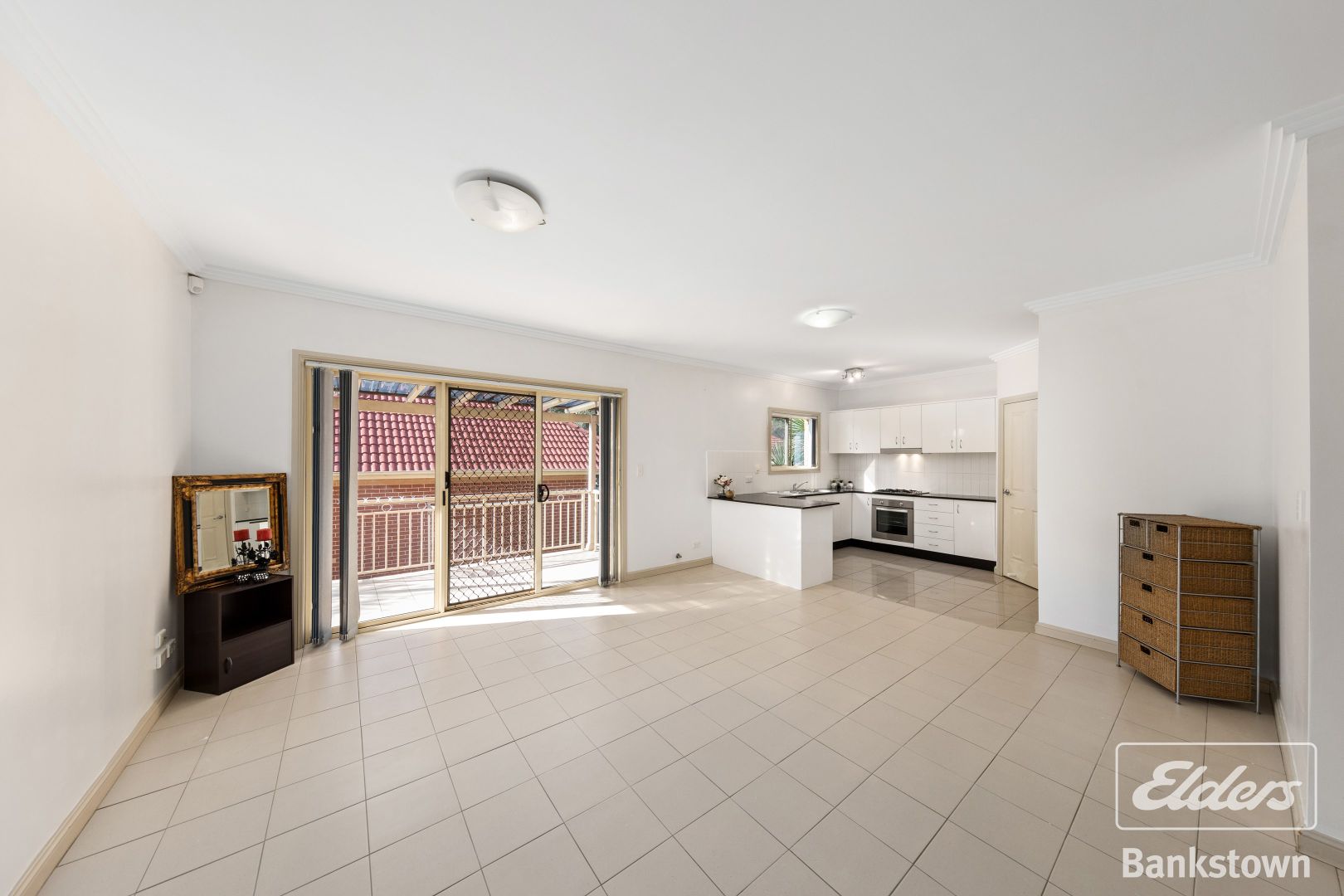 10/101 Bellevue Avenue, Georges Hall NSW 2198, Image 2