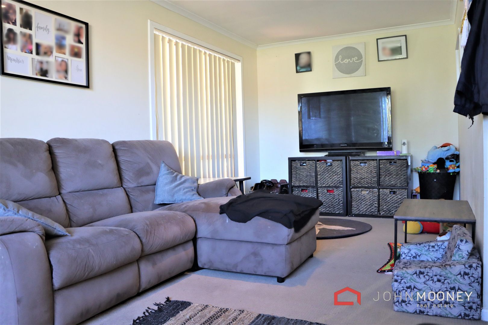 8 Dodwell Crescent, Forest Hill NSW 2651, Image 2