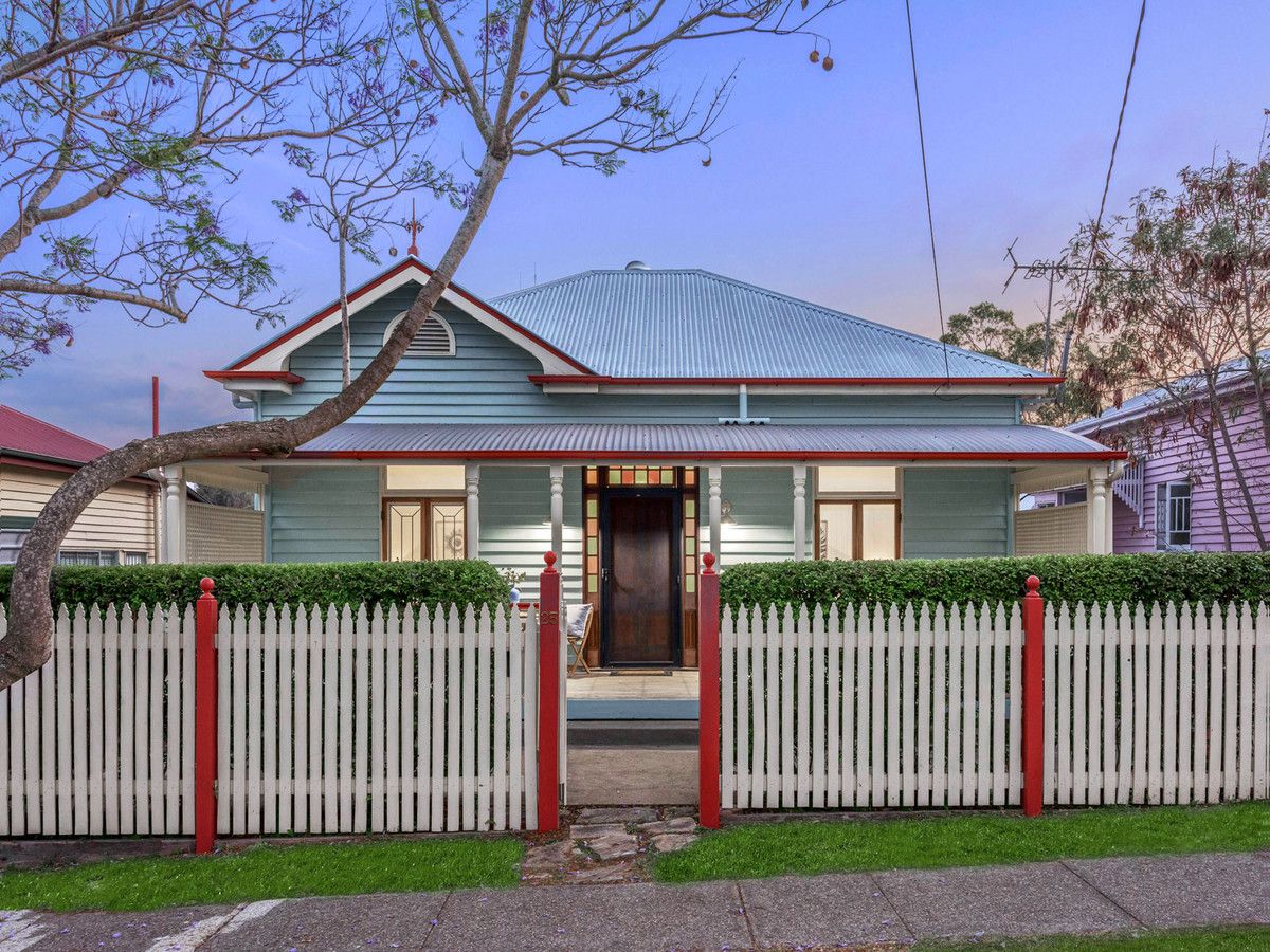 3 bedrooms House in 25 Blakeney Street HIGHGATE HILL QLD, 4101