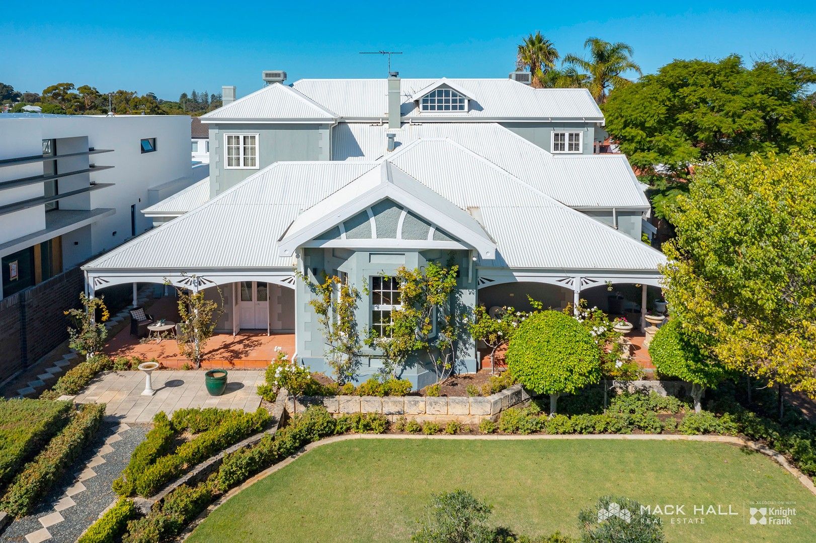 6 bedrooms House in 10 Keane Street PEPPERMINT GROVE WA, 6011