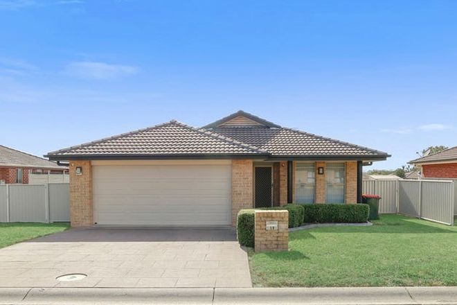 Picture of 19 Lindsay Road, TAMWORTH NSW 2340