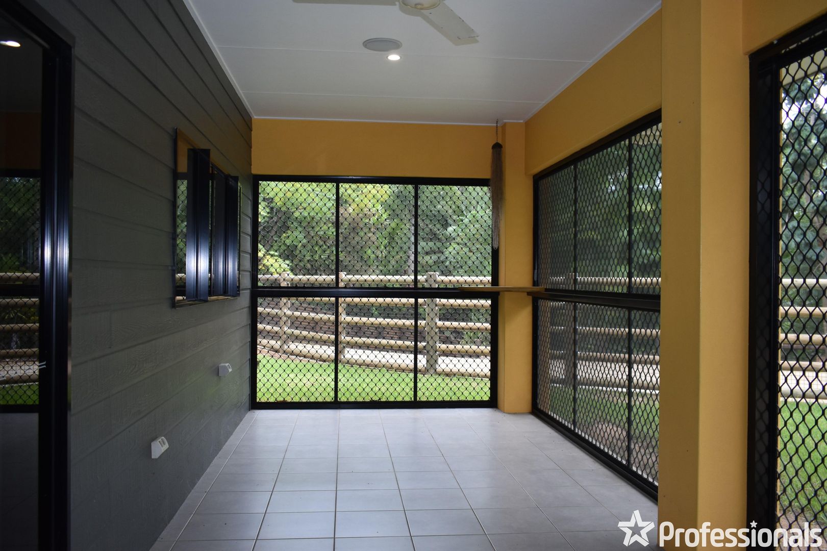 381 Grasstree Beach Road, Grasstree Beach QLD 4740, Image 2