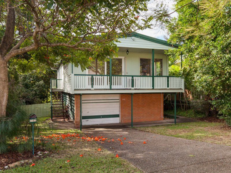 3 bedrooms House in 242 Wishart Road WISHART QLD, 4122