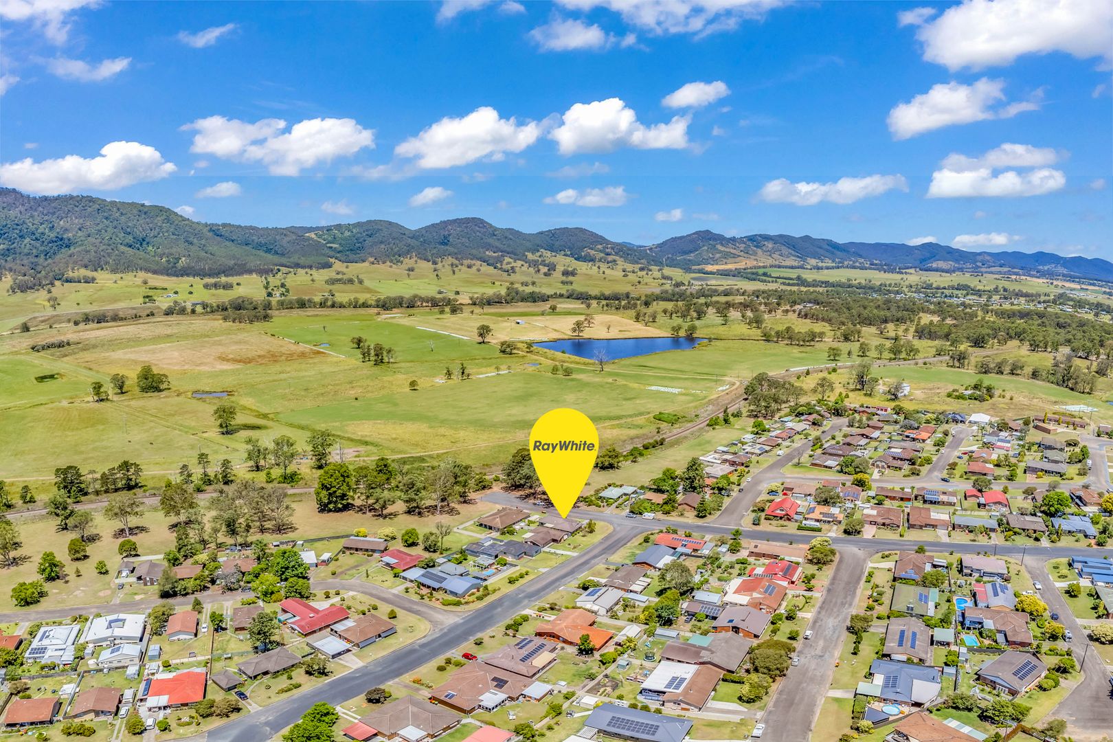 3 McIntyre Street, Gloucester NSW 2422 Domain