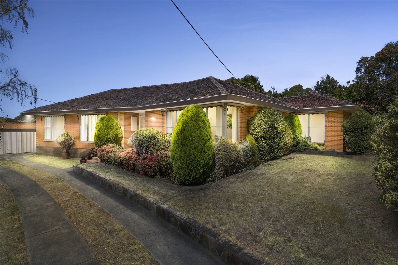 18 Trenton Avenue, Glen Waverley VIC 3150, Image 0