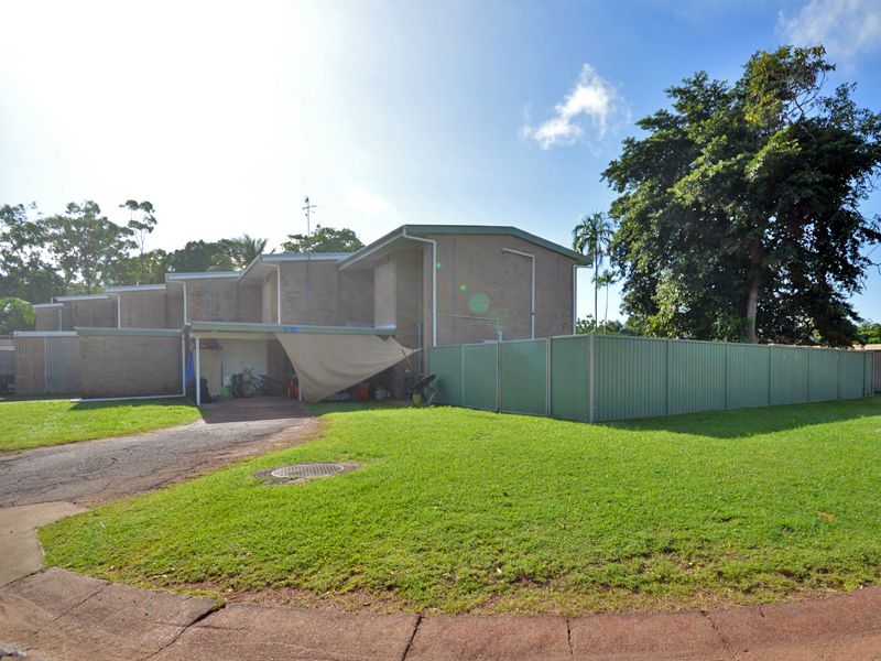 1/12 Merluna Place, Trunding QLD 4874, Image 2