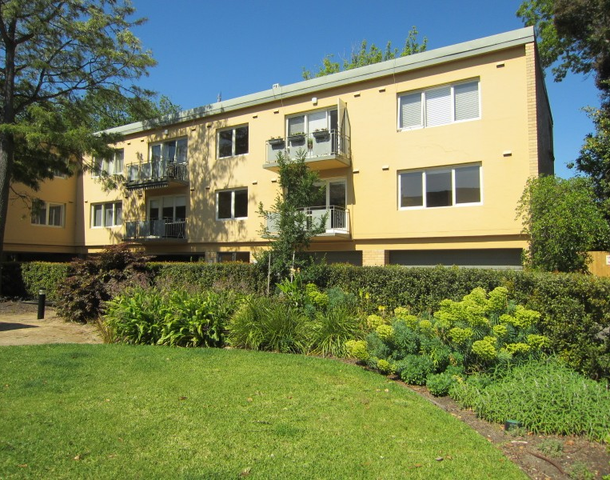 16/9 Barnato Grove, Armadale VIC 3143