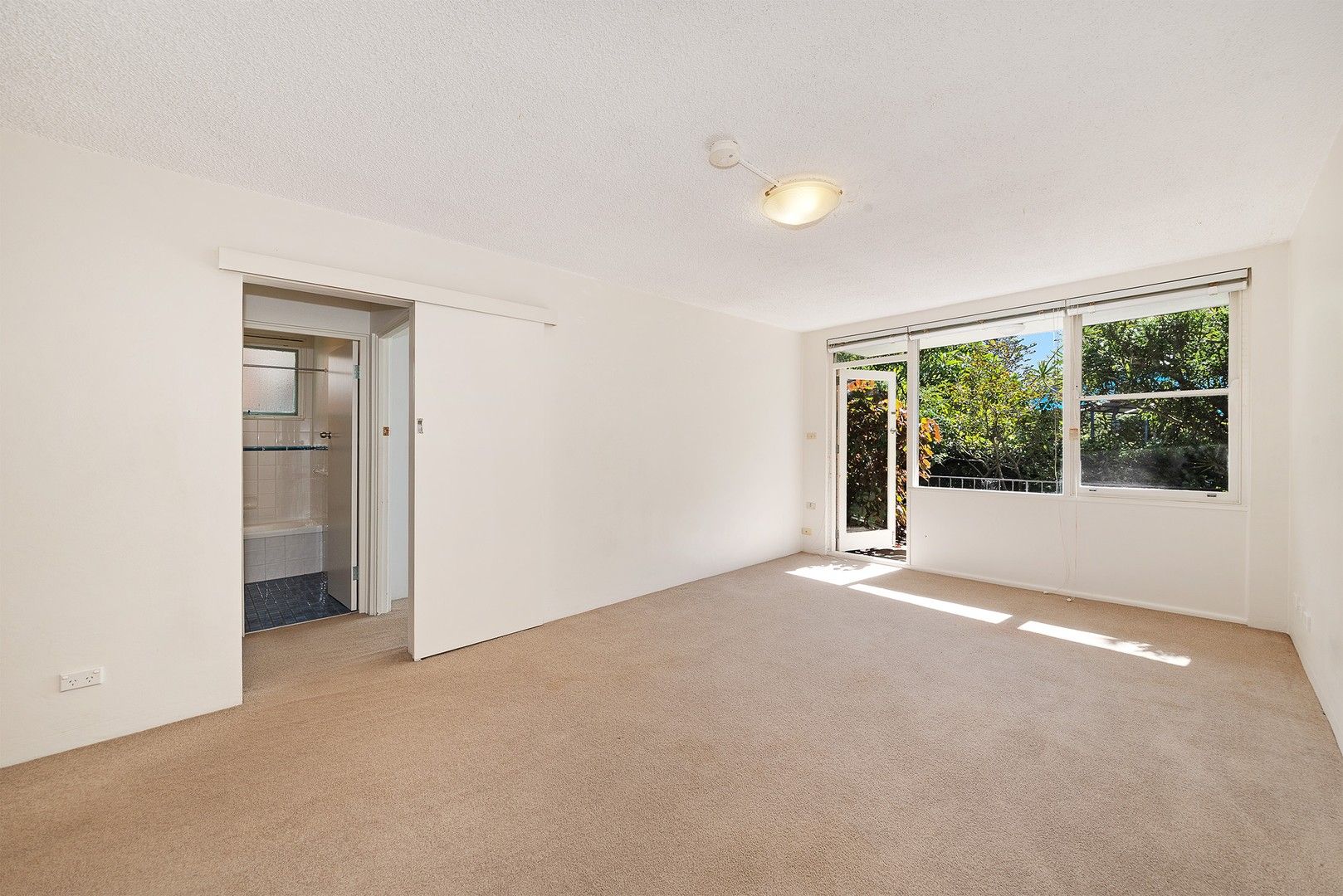 2 bedrooms Apartment / Unit / Flat in 2/165 Avenue Road MOSMAN NSW, 2088