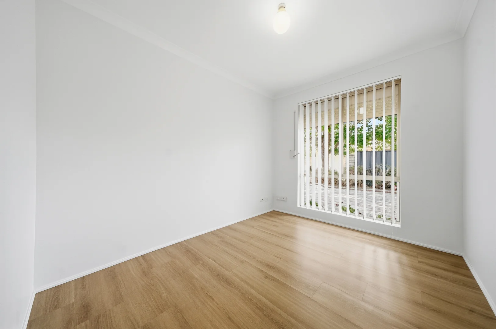 Additional image 14 of 9/12 Farnaby Lane, Beckenham WA 6107