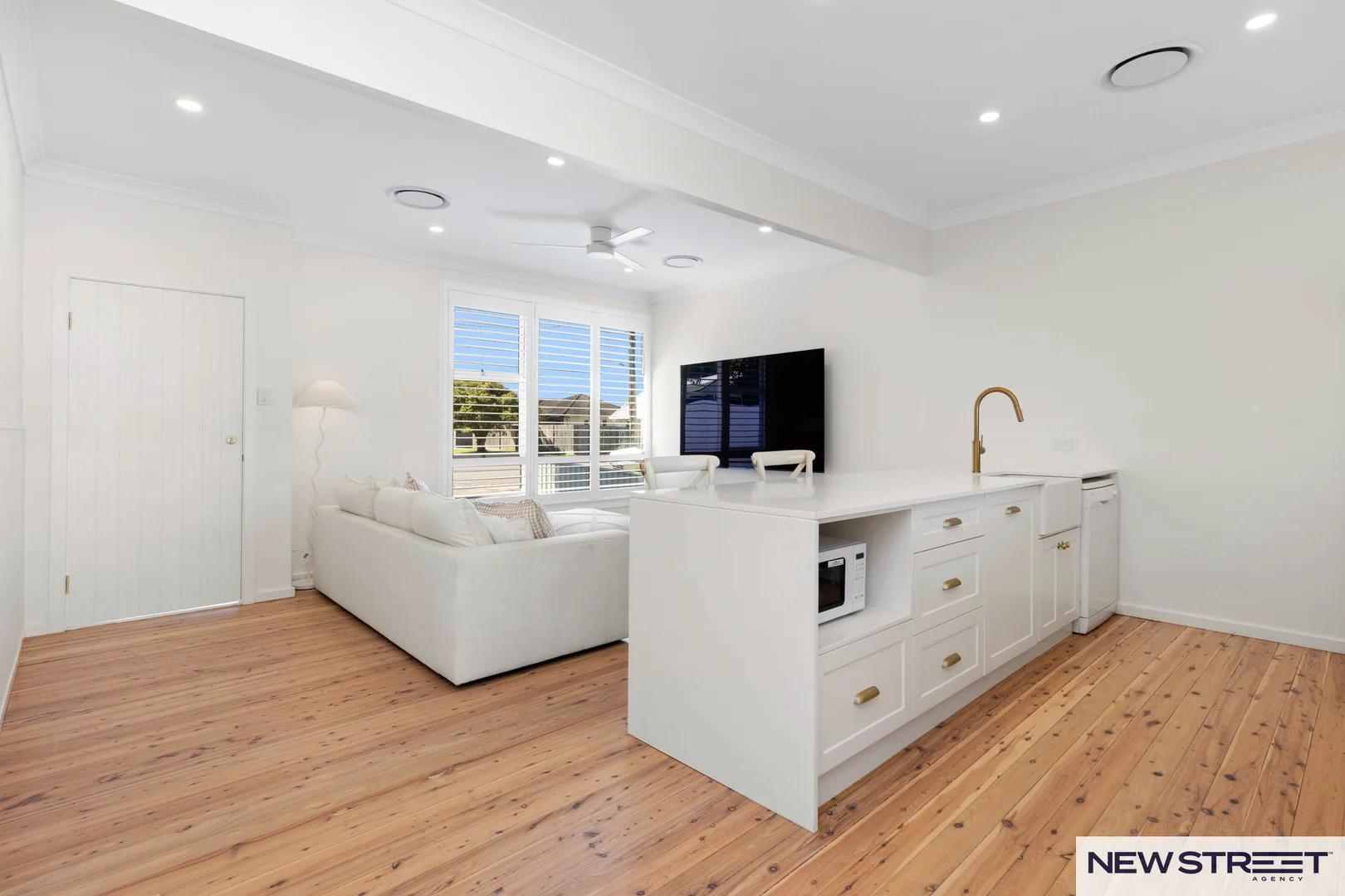 Additional image 8 of 16 Lentara Avenue, Belmont North NSW 2280