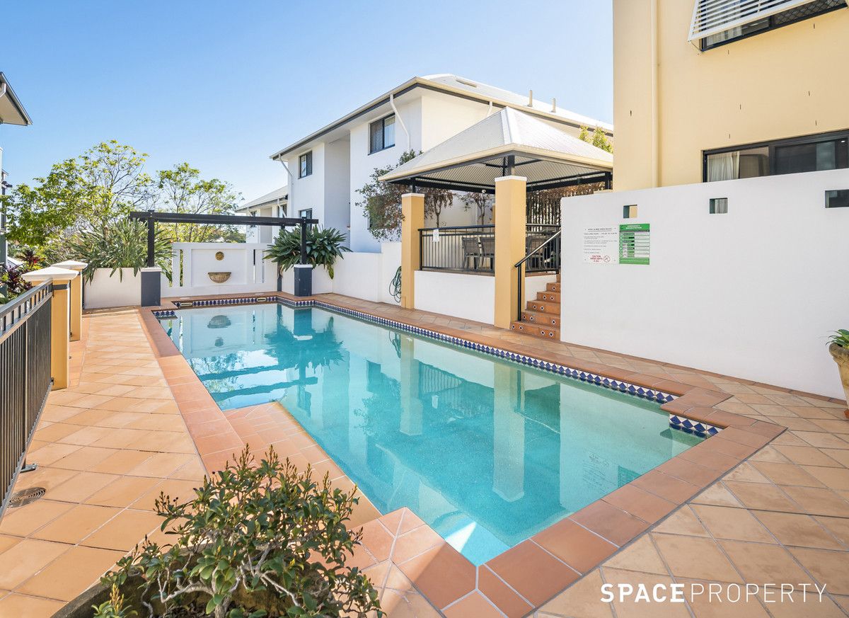 2/2 St Pauls Terrace, Spring Hill QLD 4000, Image 2