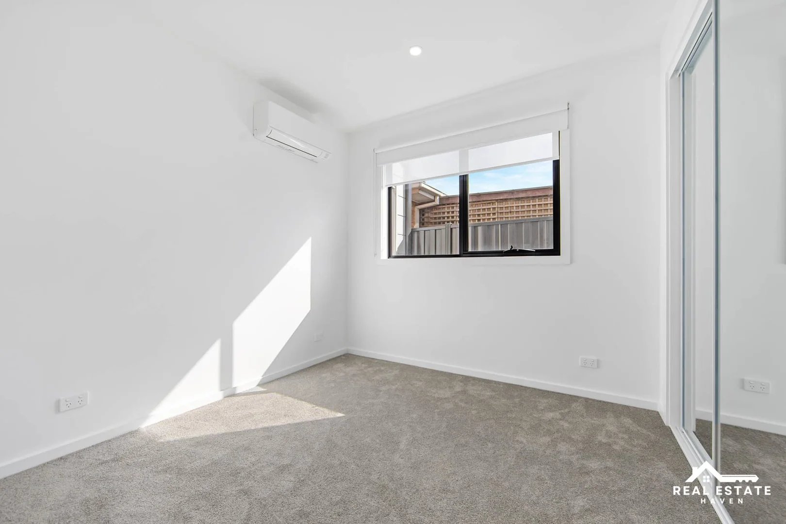 Additional image 5 of 2/16 Romsey Avenue, Sunshine North VIC 3020