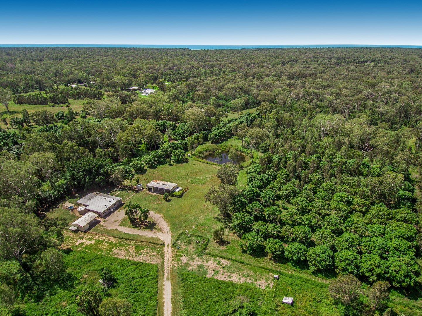 464 Cape Cleveland Road, Cape Cleveland QLD 4810, Image 0