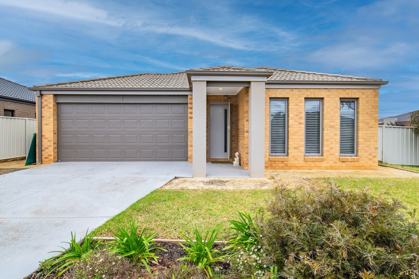 4 bedrooms House in 13 Garden Drive EPSOM VIC, 3551