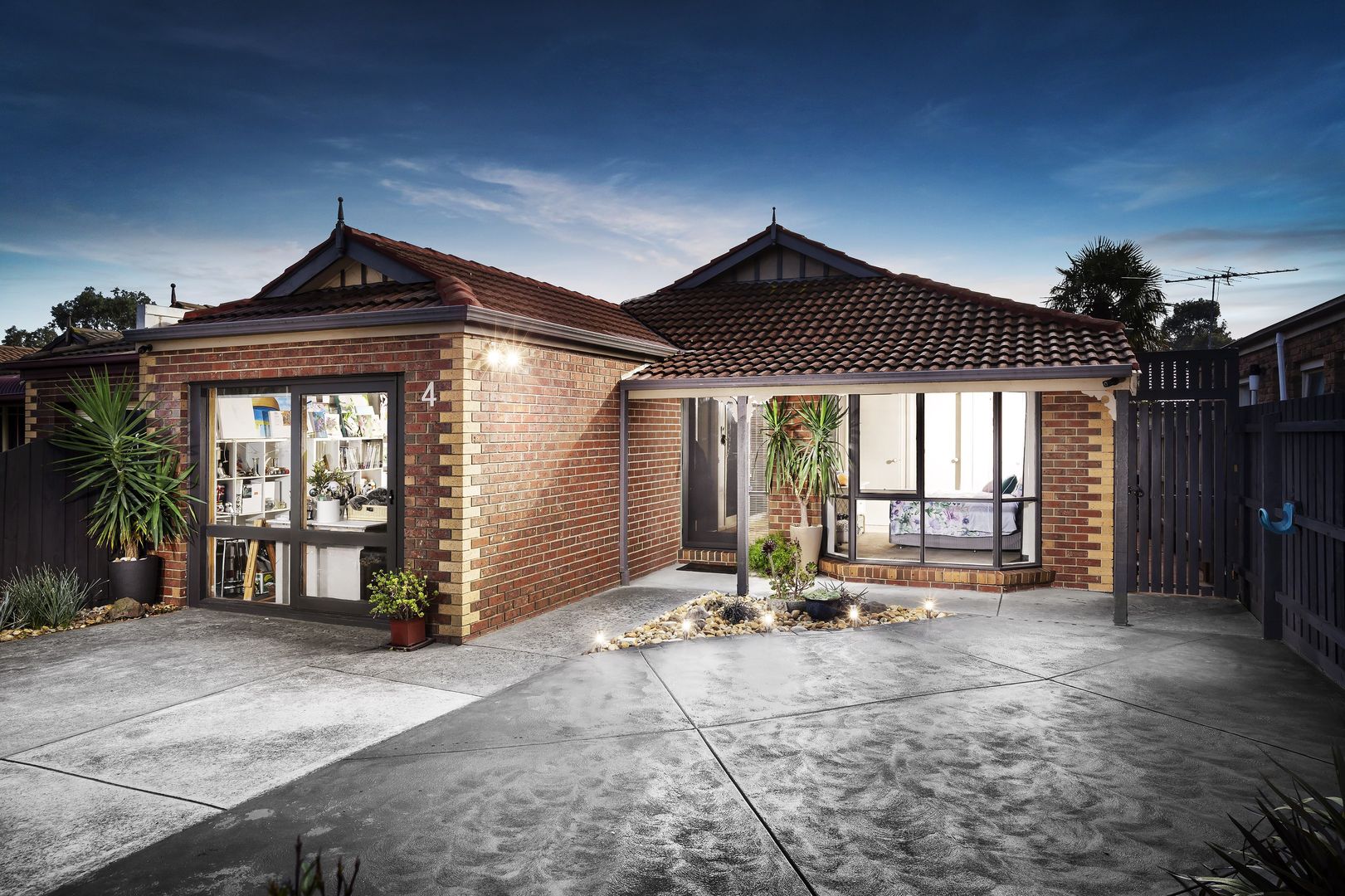 4 Farnham Crescent, Mill Park Property History & Address Research Domain