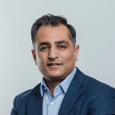 Rizwan Tariq, Sales representative
