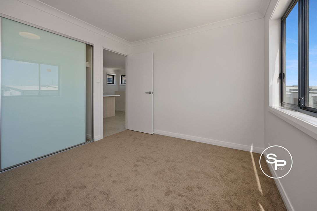 1 bedrooms House in 19 Galloway Lane ORAN PARK NSW, 2570