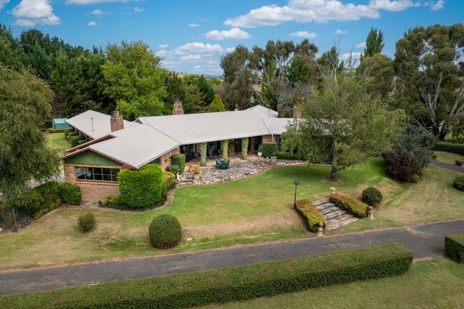 Picture of 1 Homestead Close, ORANGE NSW 2800