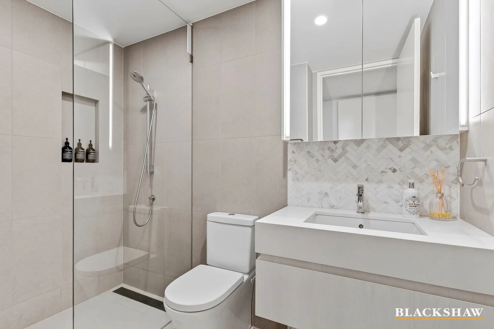 Additional image 9 of 2/7 State Circle, Forrest ACT 2603