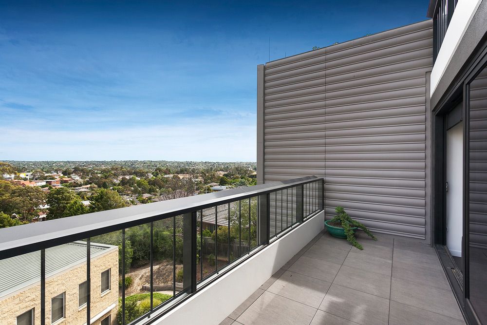 212/5 Sovereign Point Court, Doncaster VIC 3108, Image 2