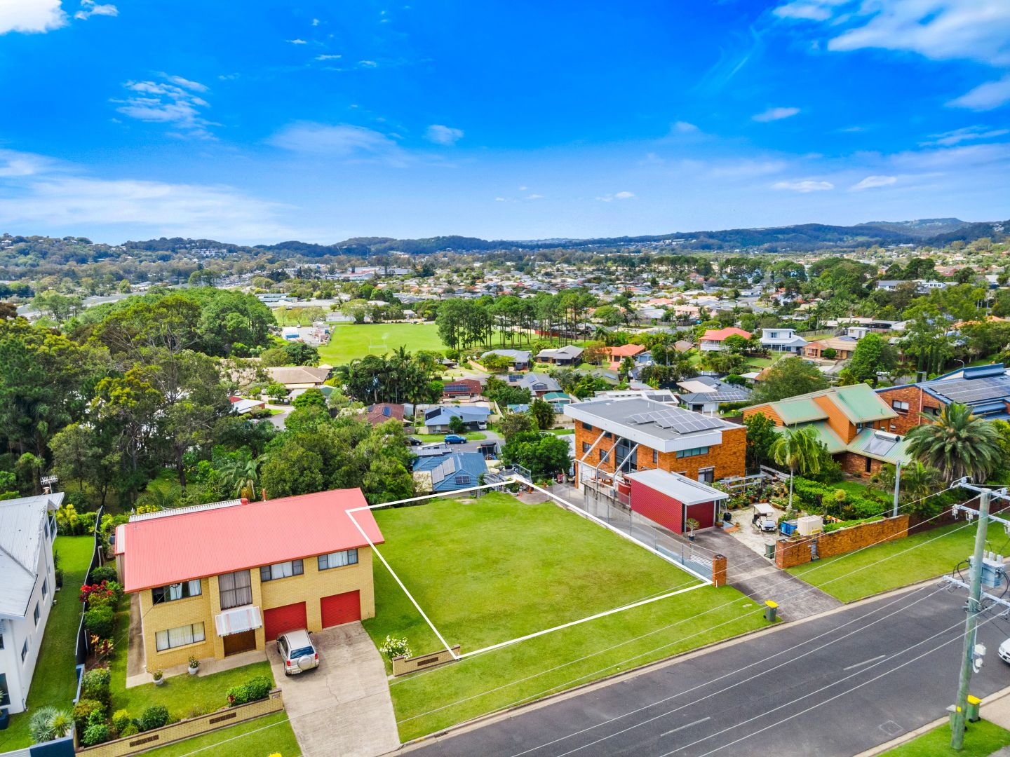 12 Seaview Parade, Elanora QLD 4221, Image 1