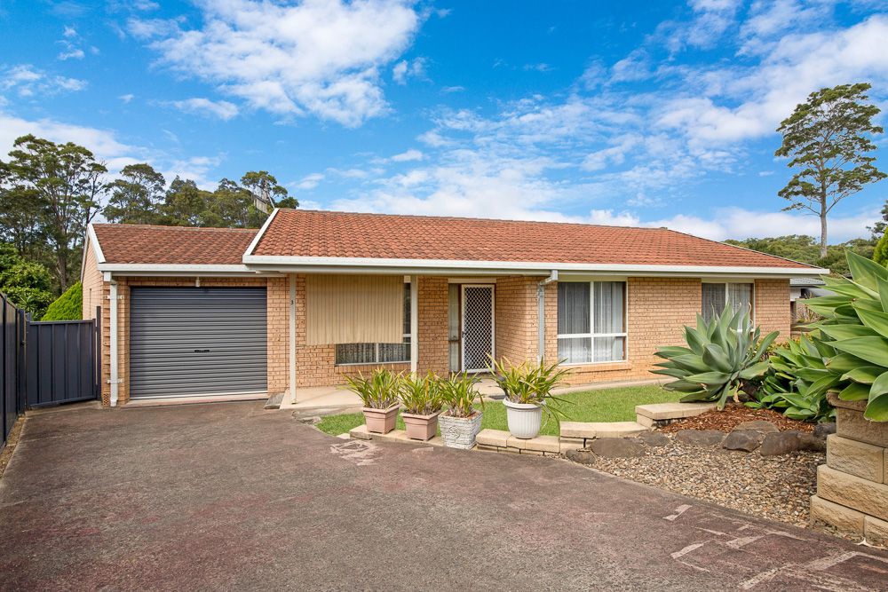 3 bedrooms House in 3 Giles Place SUNSHINE BAY NSW, 2536