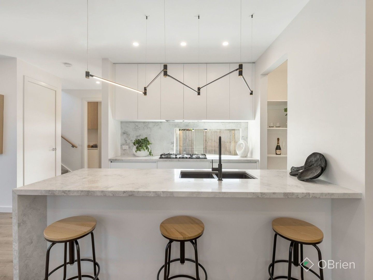 3 bedrooms Townhouse in 2/3 Luxton Terrace SEAFORD VIC, 3198