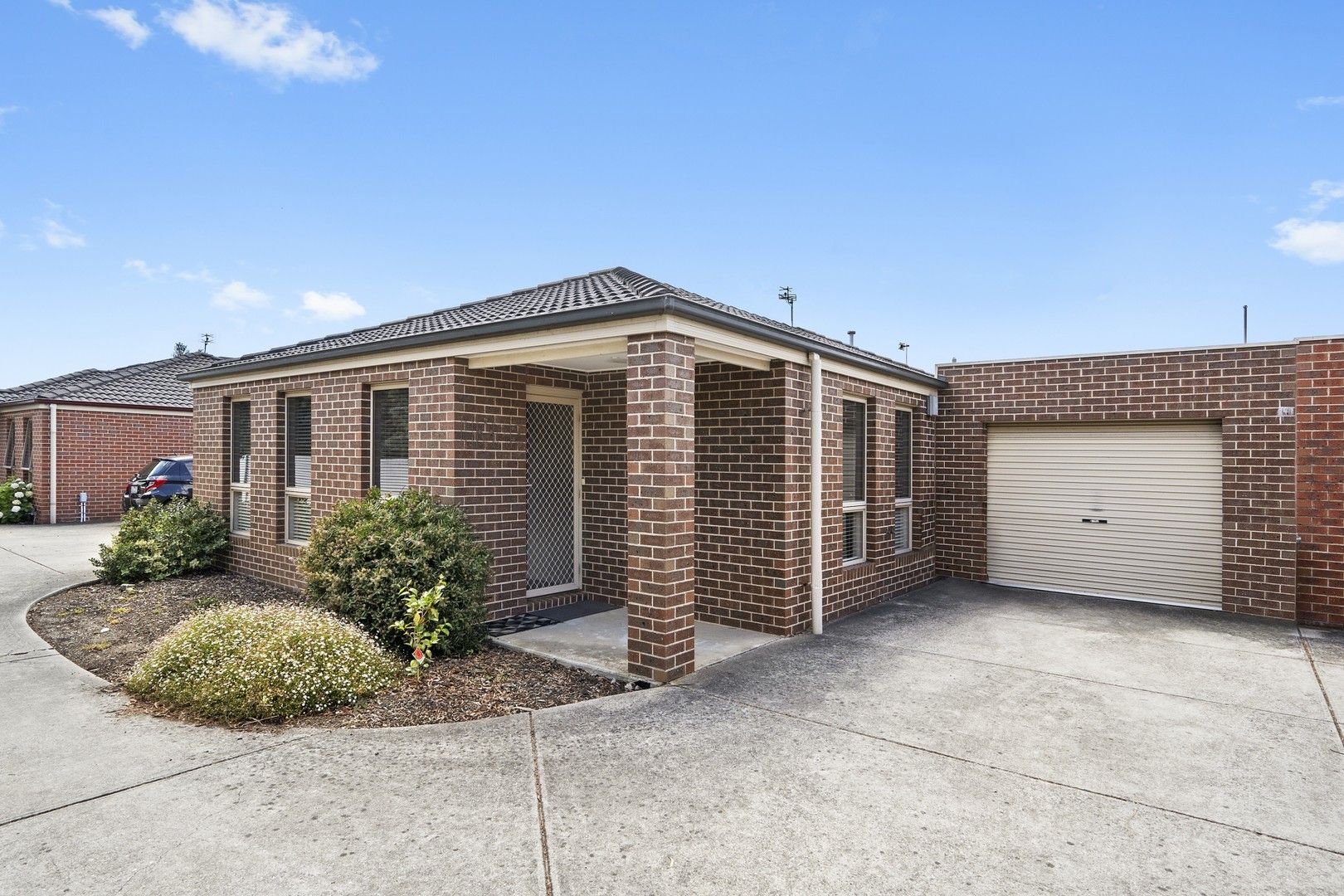 2/250 Albert Street, Sebastopol VIC 3356, Image 0