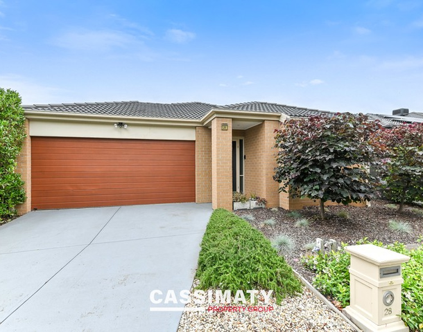 28 Mullein Bend, Cranbourne North VIC 3977