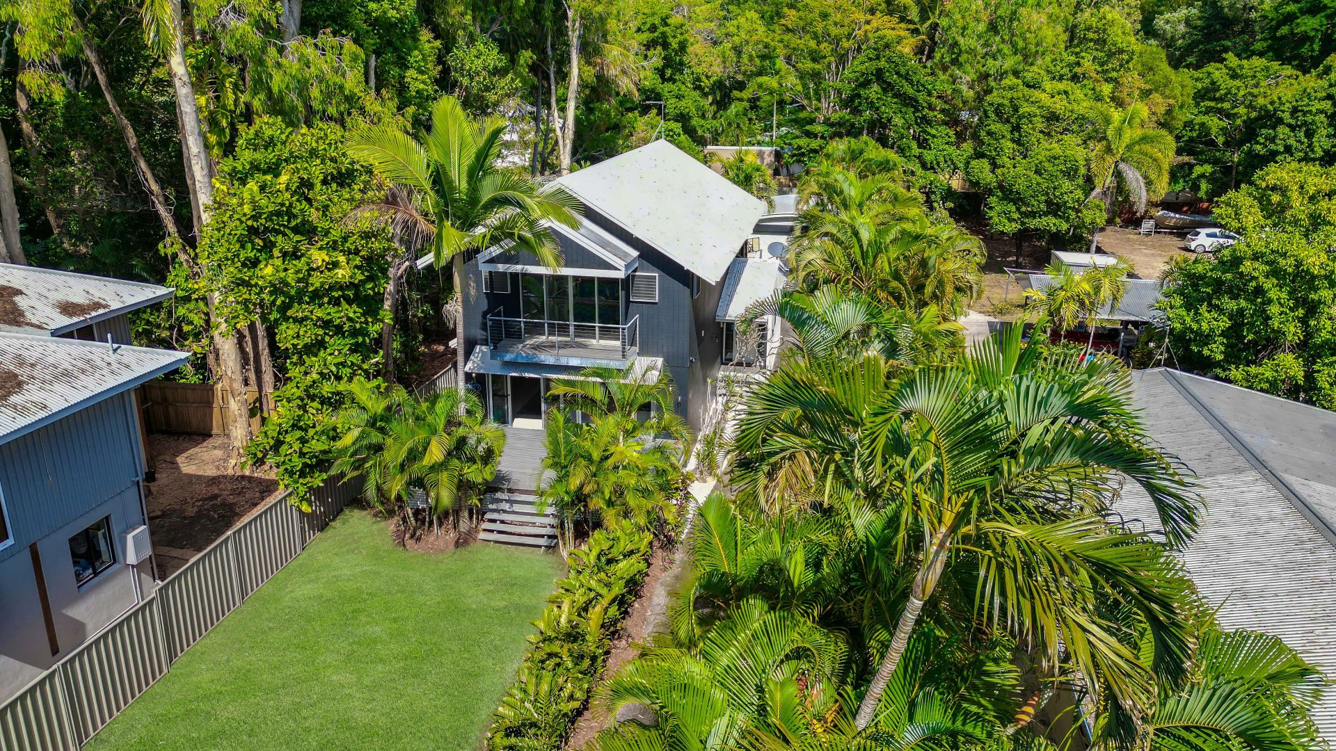 35 Arlington Esplanade, Clifton Beach QLD 4879, Image 2